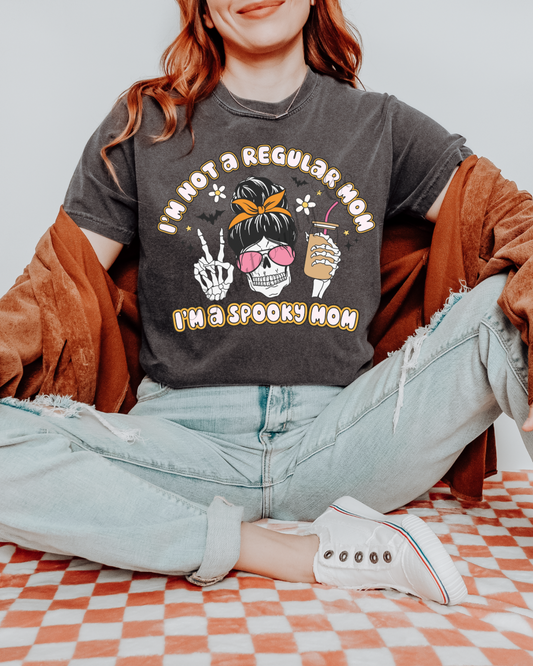 Spooky Mom | Oversized Fit